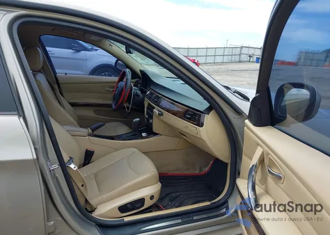 2011 BMW 328I z USA, uszkodzony, nr VIN WBAPH7G57BNN06445